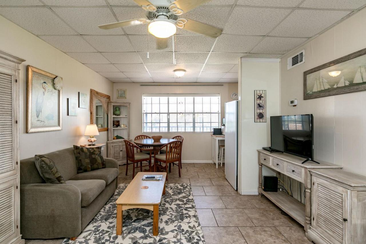 Buried Treasure Apartment Port Aransas Exterior photo